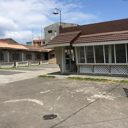 Night & Day Inn Legazpi Ngoại thất bức ảnh